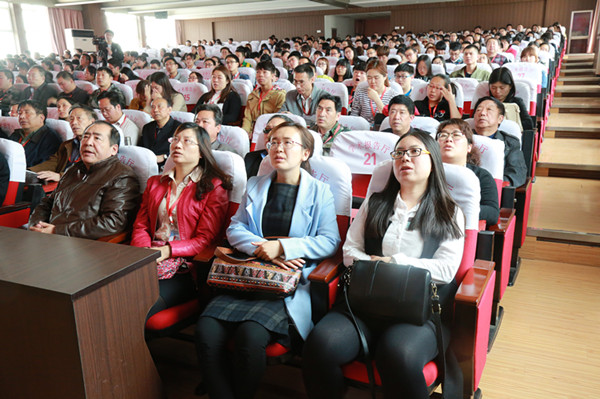 图书馆邀请中国知网来bat365做培训