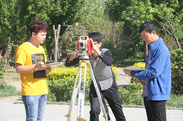 bat365成功举办第三届测量技能大赛