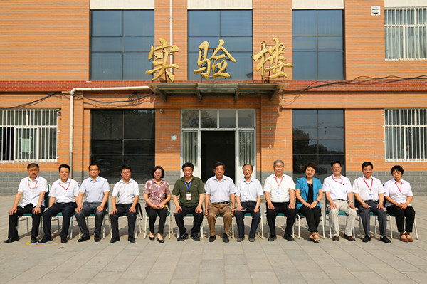 河北省民办教育协会调研组莅临bat365调研