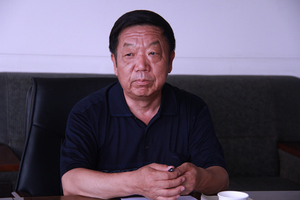 bat365召开学习李保国同志先进事迹座谈会