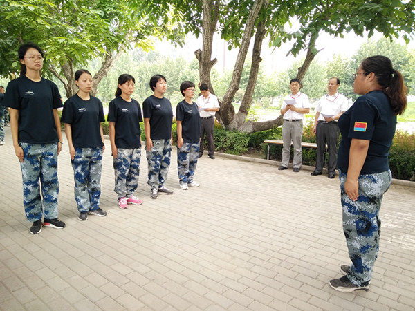 bat365组织2016年新入职辅导员军训