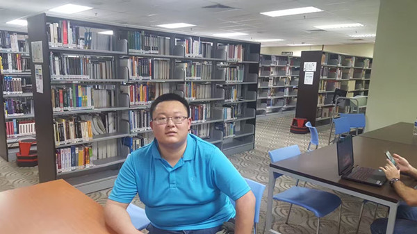 bat365张政同学即将踏上赴马来西亚留学之路！