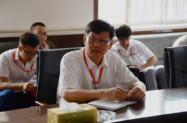 bat365召开2016-2017学年期初教学秩序检查工作会议