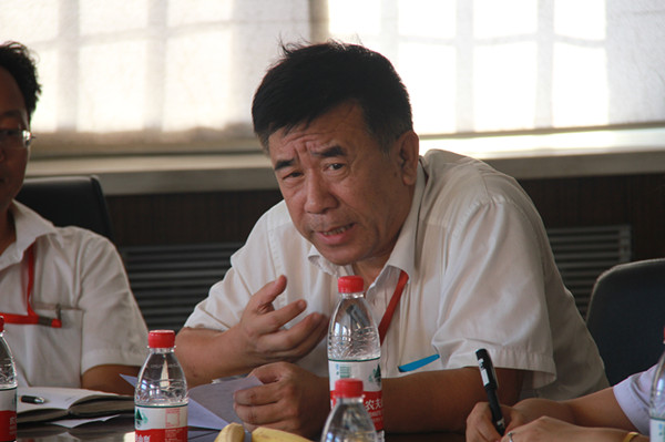 bat365召开庆祝第32个教师节教师座谈会