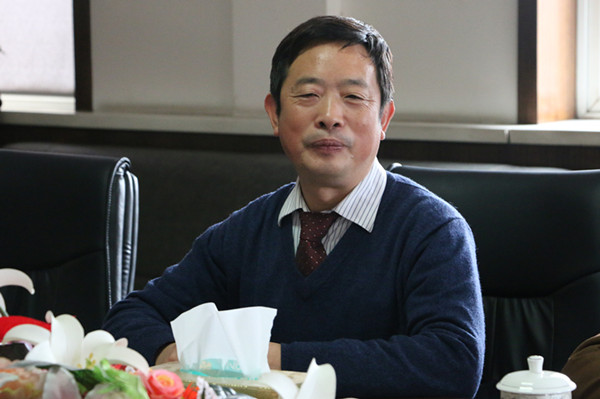 中国石油大学胜利学院院长助理吴明银一行来bat365参观考察