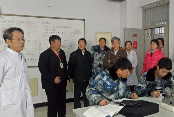 中国石油大学胜利学院院长助理吴明银一行来bat365参观考察