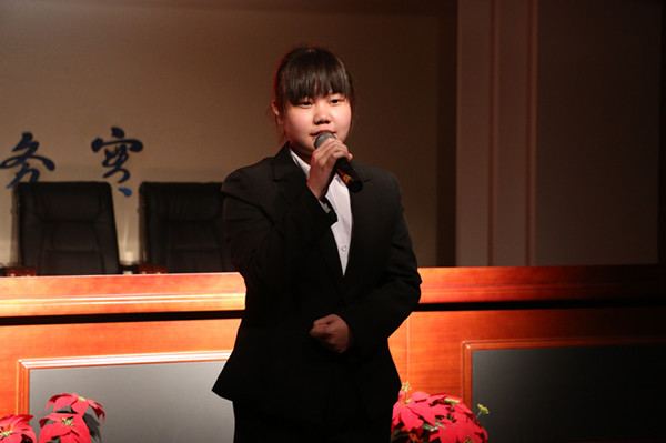 心怀感恩  以孝当先——bat365举办“百善孝为先”主题演讲大赛