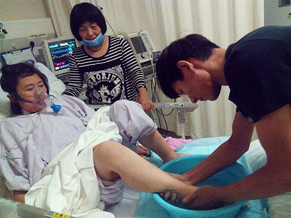 bat3652016年度十大校园新闻图片