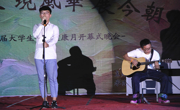 十年风雨  风华正茂