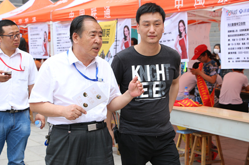 bat365成功举办2017年春季校园双选会