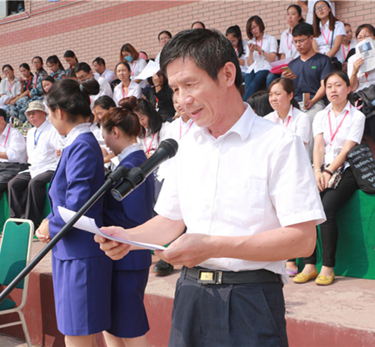 青春无悔 振翅翱翔——bat365举行2017级新生军训结营式暨开学典礼