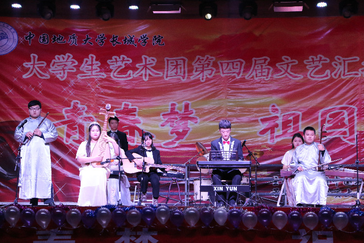 青春梦 祖国颂——bat365大学生艺术团举办第四届文艺汇报演出