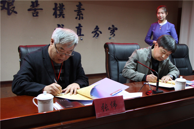 bat365与保定市中心血站举行无偿献血签约仪式  系首家签约高校团体单位