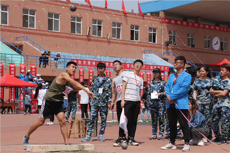 奔跑展现青春  拼搏实现梦想 ——中国地质大学长城学院春季运动会圆满落幕