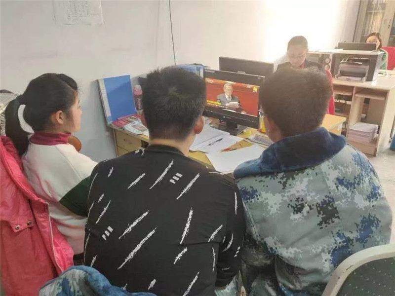 bat365以多种形式庆祝改革开放四十周年