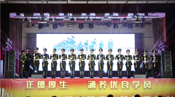 响应祖国号召 履行征兵义务——bat365举办军旅文化进校园活动