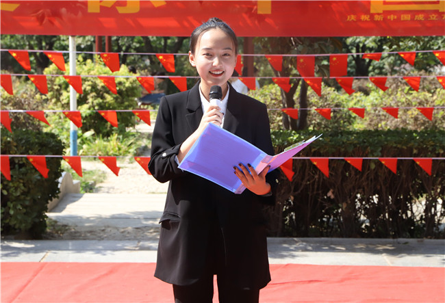 bat365举办“我爱你中国”巡回演讲