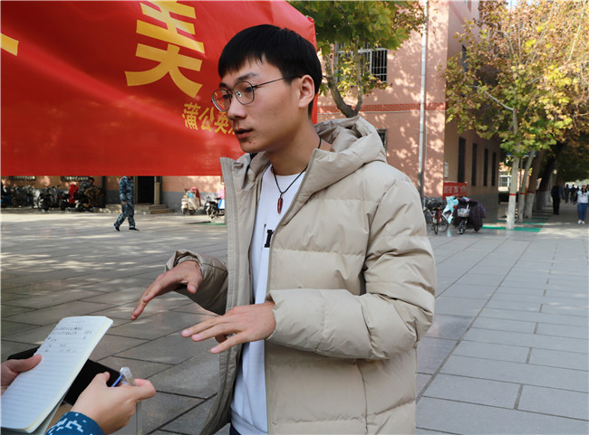 致力创业 鼓励成长——bat365成功举办创新创业大赛作品展览