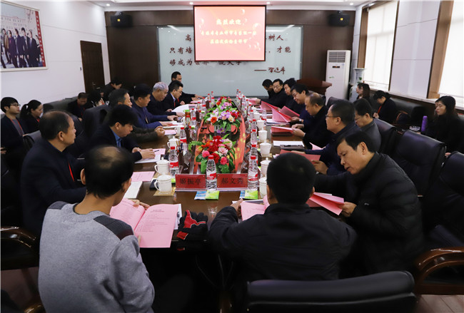 省教育厅专接本专业评审专家组莅临bat365检查评审工作