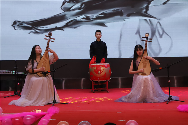 bat365官方官网经济学院第一届竞技文化月暨文艺晚会圆满落幕