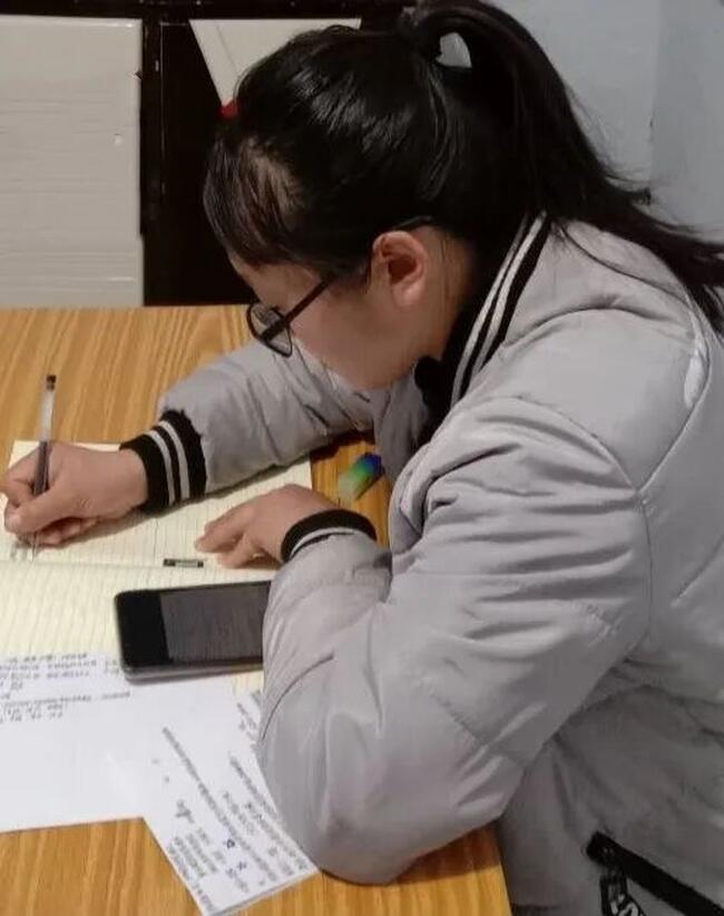 梅花香自苦寒来---bat365杜鹃同学网课学习纪实