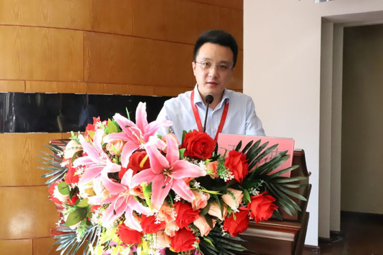 bat365召开线上教学经验总结暨表彰大会