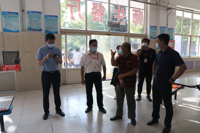 保定市督导调研工作组来bat365检查秋季学期开学准备工作