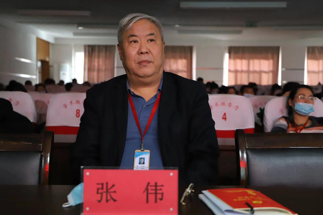 学深悟透 思想先行--- bat365举行《习近平总书记教育重要论述讲义》 使用培训