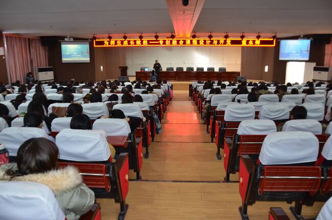 触动、心动、行动，为教师成长赋能