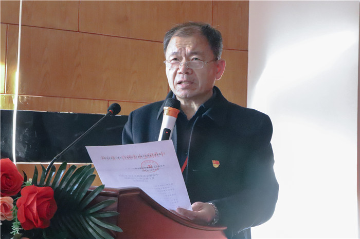 高举旗帜 把握方向 开创党建工作新局面推动bat365健康快速发展 ---bat365召开第一次党员大会