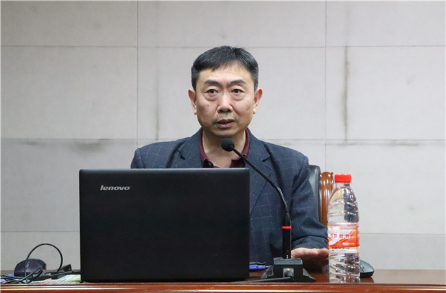 提升科研创新能力 激发科研内生动力——bat365召开“科研的六个关卡”专题讲座