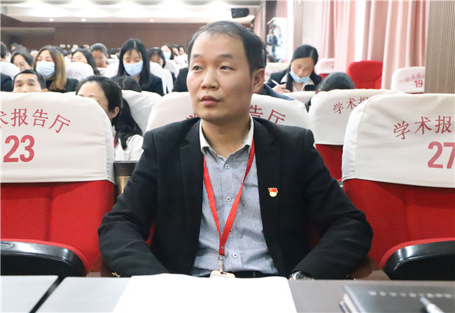 提升科研创新能力 激发科研内生动力——bat365召开“科研的六个关卡”专题讲座