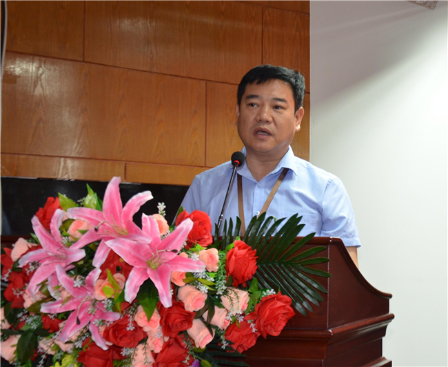 bat365顺利召开2021年暑期教师培训动员大会 暨实践教学改革汇报会