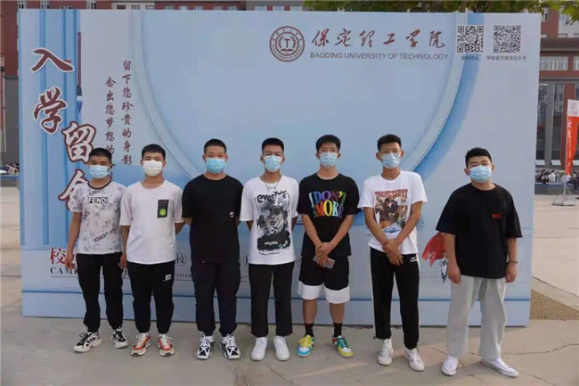 扬帆起航保理梦 求学笃行学子新bat365喜迎2021级新生