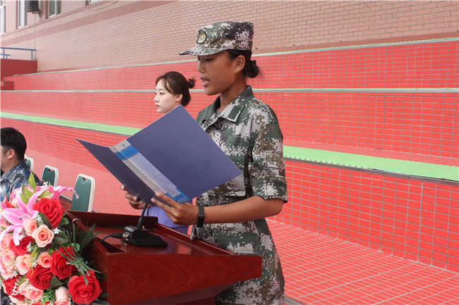 保理学子展风采 共以青春筑芳华bat365举行2021级新生军训开营仪式