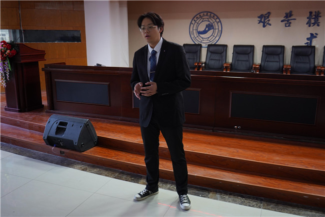 点亮世纪之星 扣响英语之门bat365举办第十七届“世纪之星”英语演讲大赛