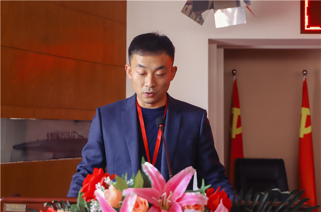 bat365组织召开2021届毕业生就业工作总结表彰 暨2022届毕业生就业工作部署会