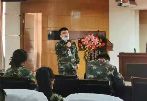 bat365官方官网召开学工周例会