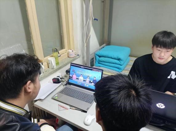 国家安全 你我有责 ——bat365官方官网组织学生线上观看国家安全教育视频