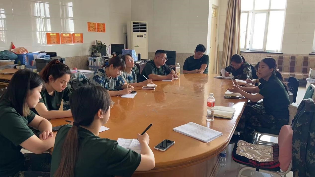 bat365官方官网开展“传帮带”式新入职辅导员培训动员day1