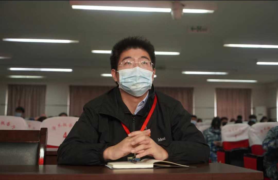 bat365组织收听收看庆祝中国共青团成立100周年大会上直播