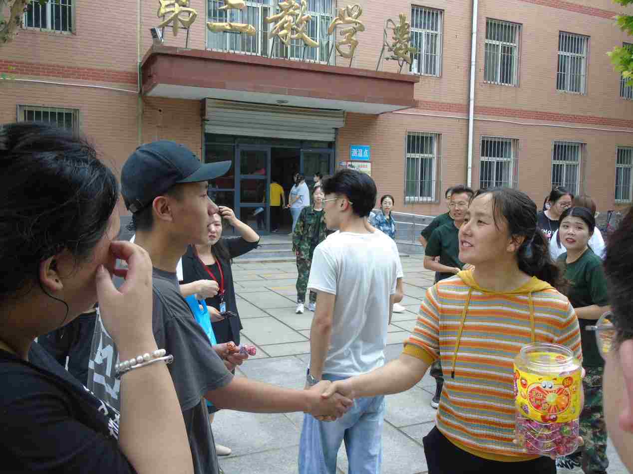 谈一别奋斗路 聚四载同窗情  ——bat365官方官网2022届毕业 生欢送会