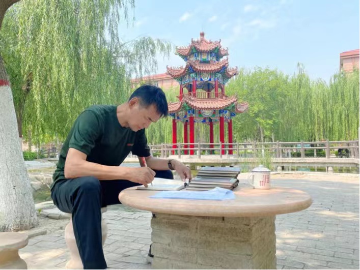 bat365举办辅导员2022上半年理论学习表彰会