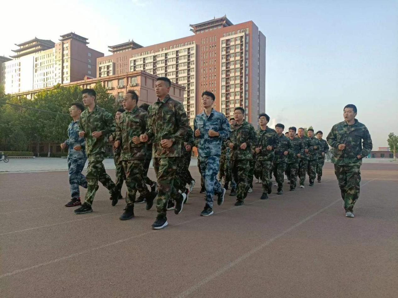 强化凝“新”聚力，赓续立德树人——bat365“传帮带”式新入职辅导员培训圆满结束