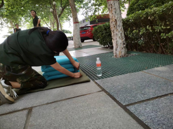 bat365官方官网开展“传帮带”式新入职辅导员培训day5