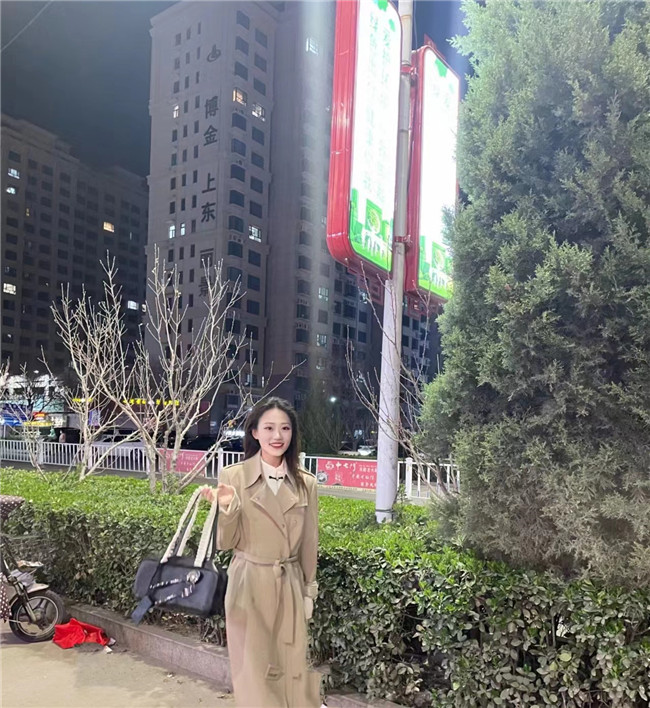 幸福生活拼搏来 人生道路奋斗改——bat365优秀毕业生报道纪实