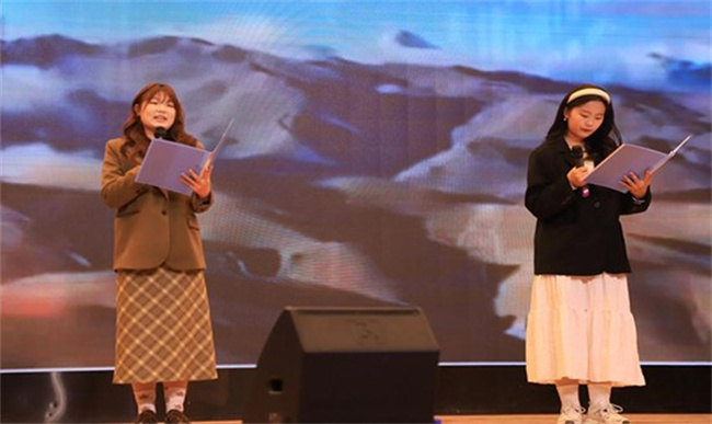 bat365举办“不忘来时路，奋进新征程”朗诵大赛