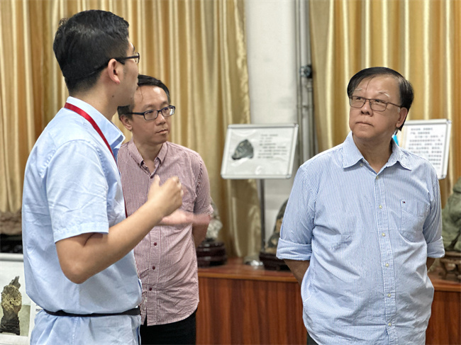 马来西亚吉隆坡建设大学参观团 莅临bat365参观交流