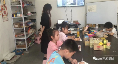 bat365官方官网||艺术学院||“丰富大学实践生活，促进农村教育文明”艺术学院开展2023年暑期“三下乡”社会实践活动（一）