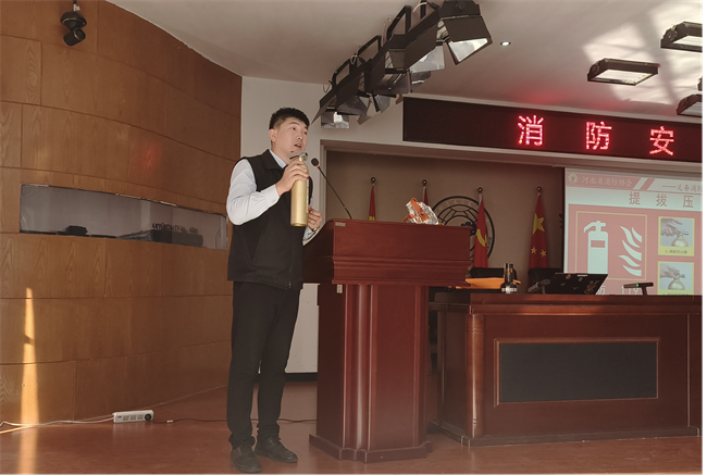 “人人讲安全    个个会应急”——bat365官方官网组织消防知识讲座